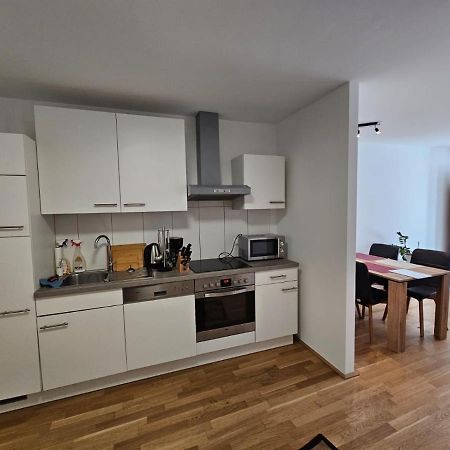 Stylish Apartment In Innsbruck + 1 Parking Spot Buitenkant foto