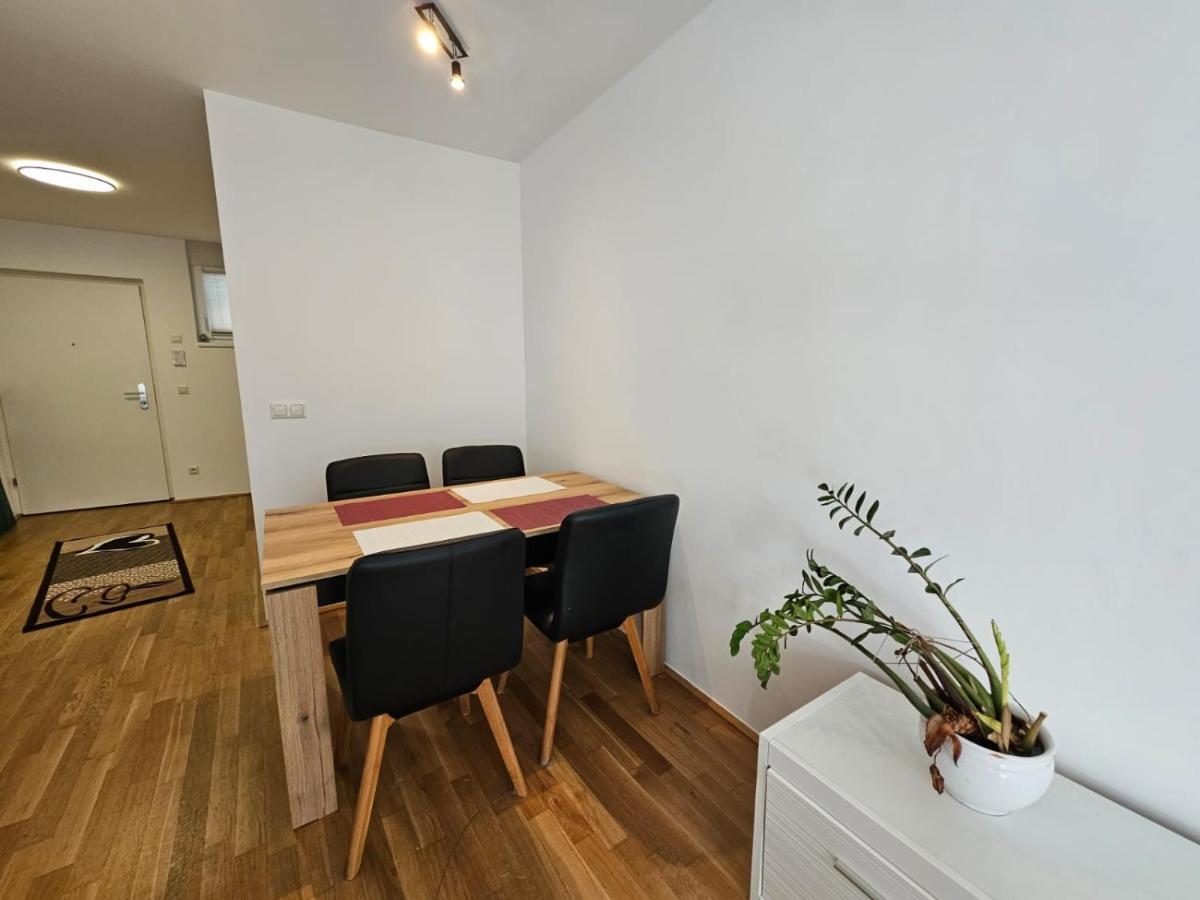 Stylish Apartment In Innsbruck + 1 Parking Spot Buitenkant foto